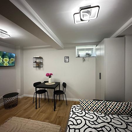 Appartement Skwerowa Nest à Cracovie Extérieur photo